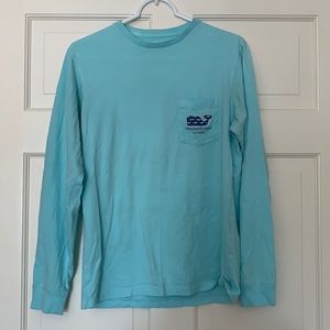 Vineyard Vines oak bluffs whale pocket tee